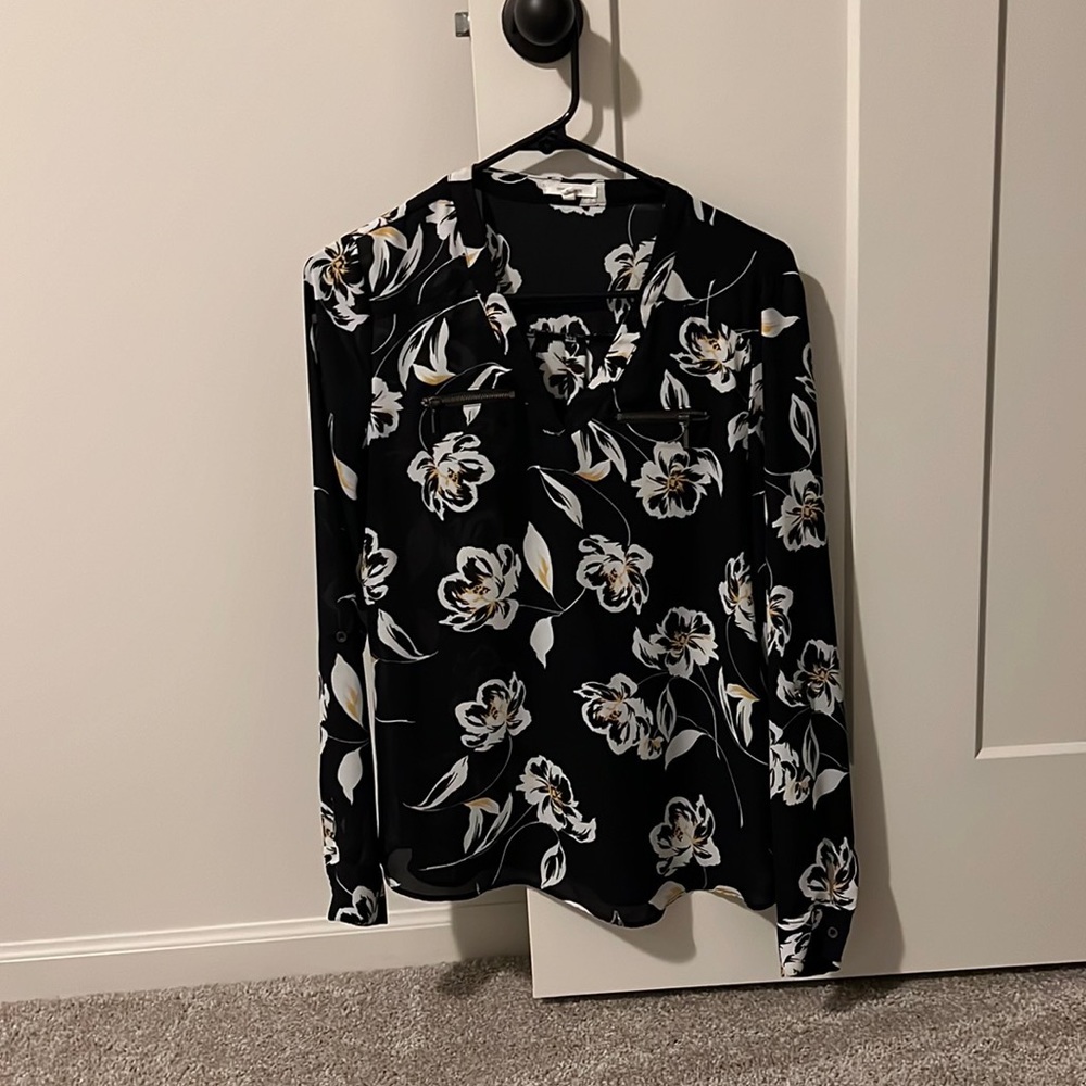 Maurices small blouse